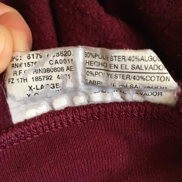 Hanes classic sweatshirt maroon color. Size XL. - Picture 4 of 4